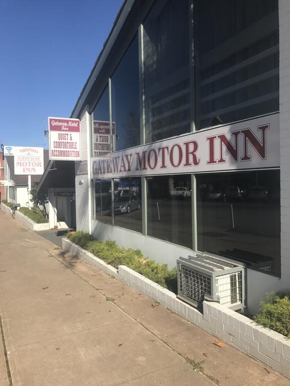 נאראנדרה Gateway Motor Inn מראה חיצוני תמונה